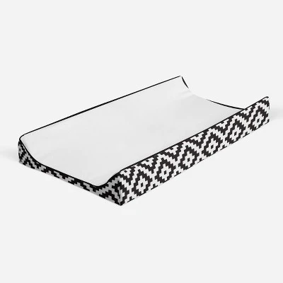 Bacati - Love Black/White Diamond Plush Changing Pad Cover 8 Bacati - Love Black/White Diamond Plush Changing Pad Cover - Image 6