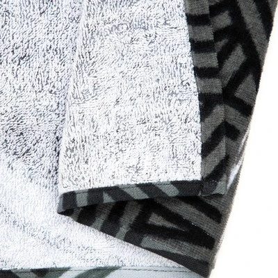 Black Panther Hooded Towel 4 Black Panther Hooded Towel - Image 2