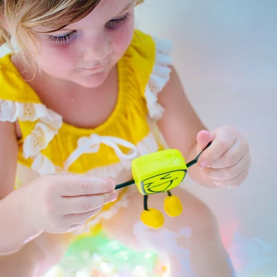 Glo Pals Character Alex & 6 Yellow Light Up Water Cubes 6 Glo Pals Character Alex & 6 Yellow Light Up Water Cubes - Image 4