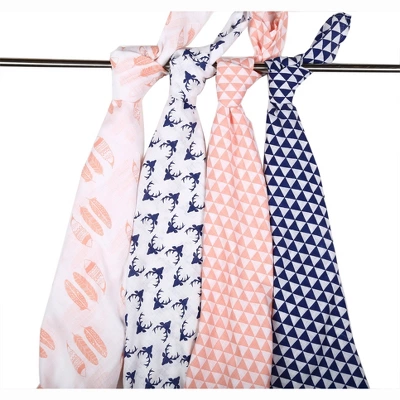 Bacati - Olivia Coral/Navy Muslin Buck/Feathers/Triangles Swaddling Blankets Set Of 4 4 Bacati - Olivia Coral/Navy Muslin Buck/Feathers/Triangles Swaddling Blankets Set Of 4 - Image 2