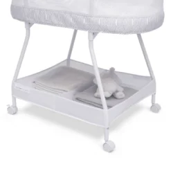 Delta Children Curve Bassinet - White And Gray -Baby Products Store GUEST fb5b08b5 7b15 466e 9c73 4e4ce157f92e